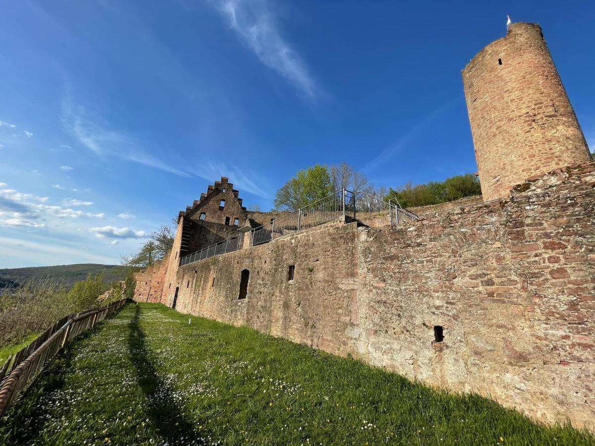 Fraenkischer Gasthof-Hotel Zum Koppen Gemunden am Main Bagian luar foto